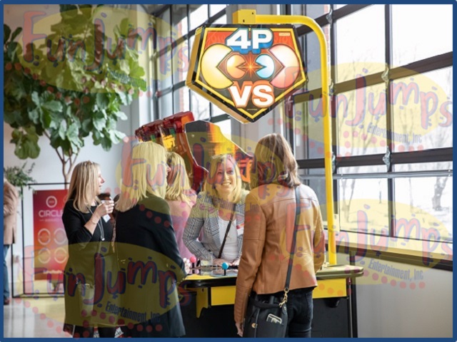 4 Player Pacman Deluxe - 2